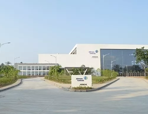 Hitachi-Johnson Controls Air Conditioning installed air conditioners and air-cooled chillers in Viet Nam