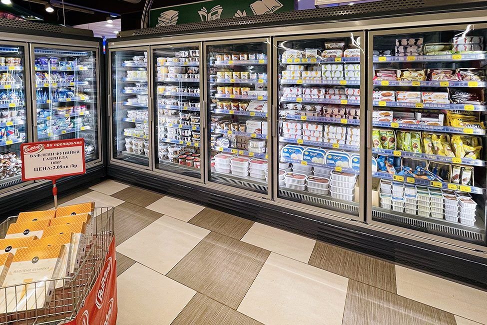 R290 Refrigerated Showcases in Hydroloop Glycol System at Renewed BulMag Store in Bulgaria