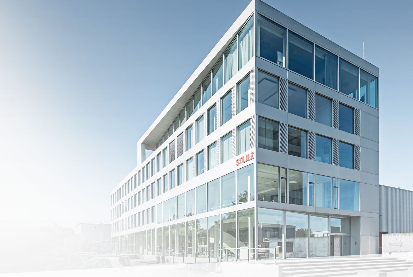 STULZ expands Hamburg production site for liquid cooling systems