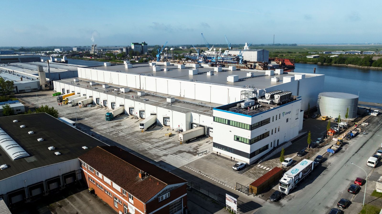 Lineage opens German cold warehouse for seafood logistics