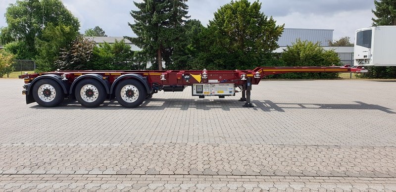 Combination of Thermo King Gensets and Solar Panels Helps B&H Logistik Efficiently Transport Refrigerated Containers