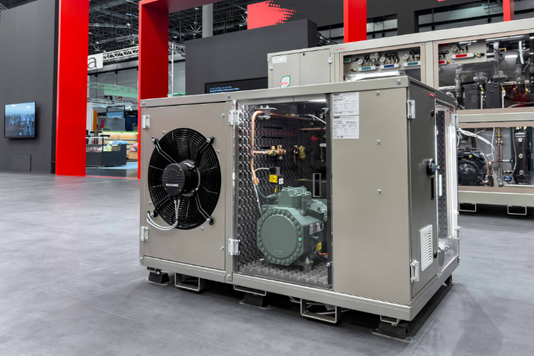 Arneg lancia le unità di refrigerazione PRISMA CO2 per piccoli negozi