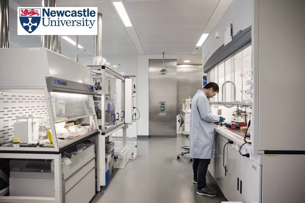 Newcastle University protect precious research by monitoring their -80°C freezers with testo Saveris 2