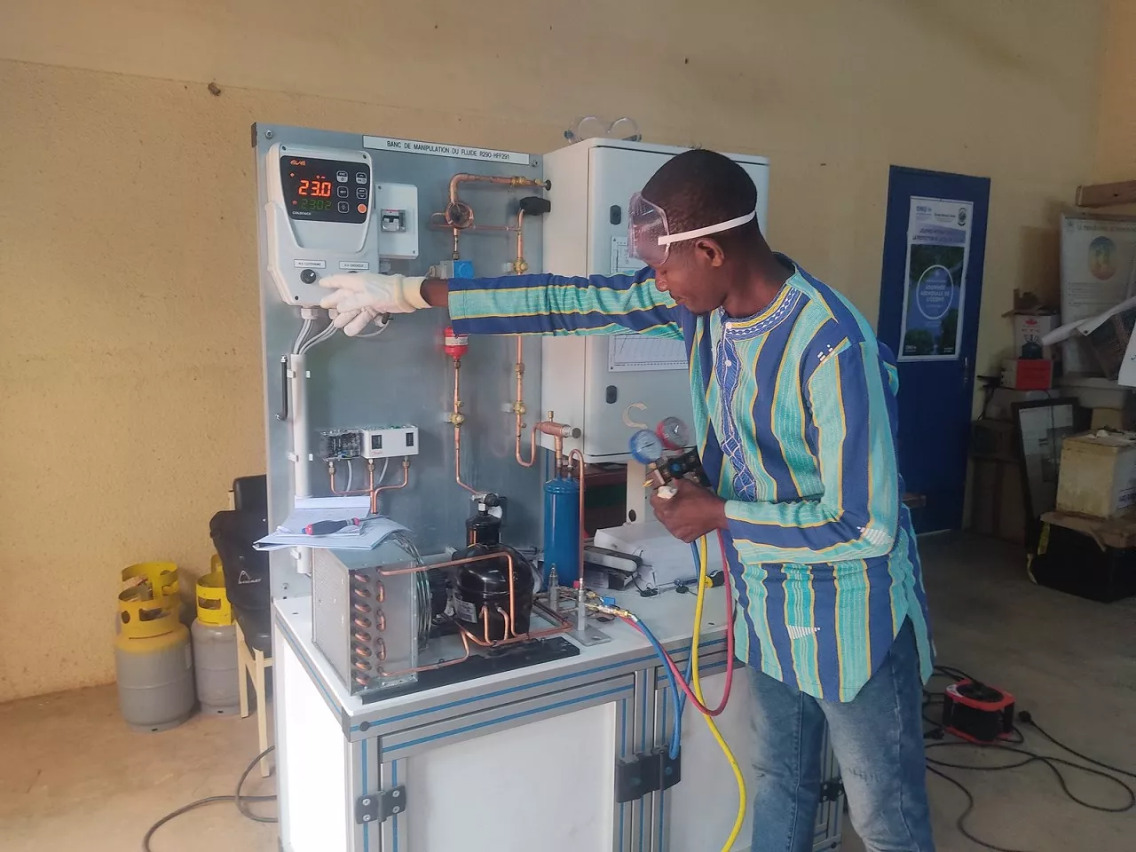 Capacity building for trainers in the refrigeration sector