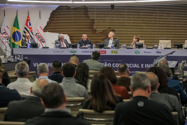 ABRAVA highlights sustainable technologies at VI Commercial & Industrial Refrigeration Seminar