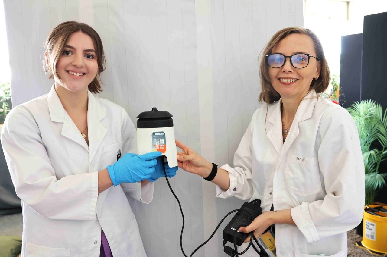 New research by Flinders University experts into DNA detection through conventional air conditioners