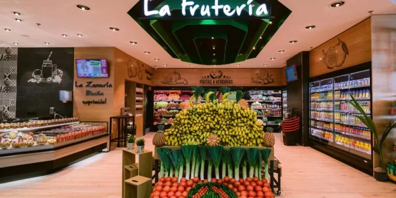 EXKAL cabinets in SPAR PUERTO RICO, winner supermarket of “EuroShop RetailDesign Award 2020”