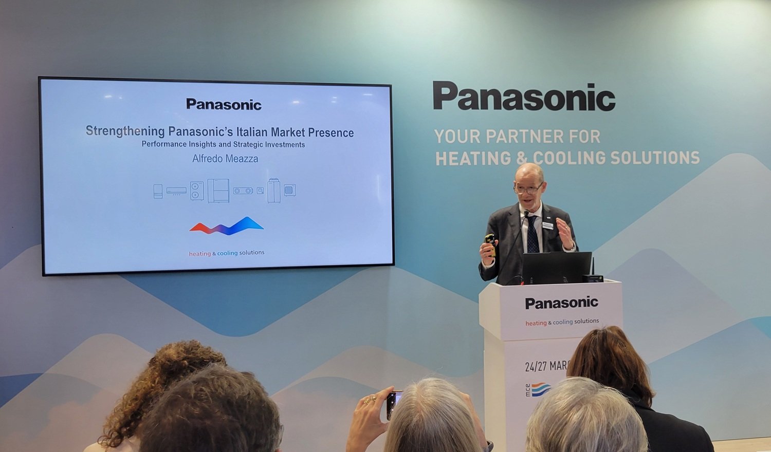 Panasonic tiene una conferenza stampa all’MCE 2026 sulla transizione energetica europea
