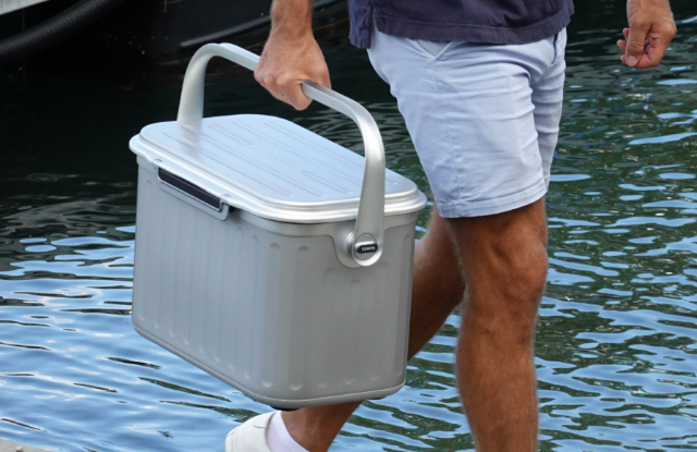 Oyster's world's first high-performance cooler with patented vacuum construction