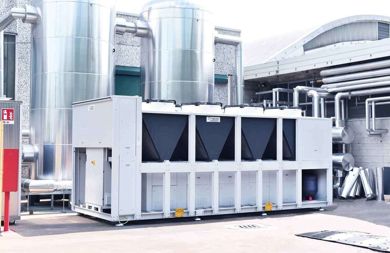 A new chiller with environmentally friendly refrigerant for Frascold’s production facilities