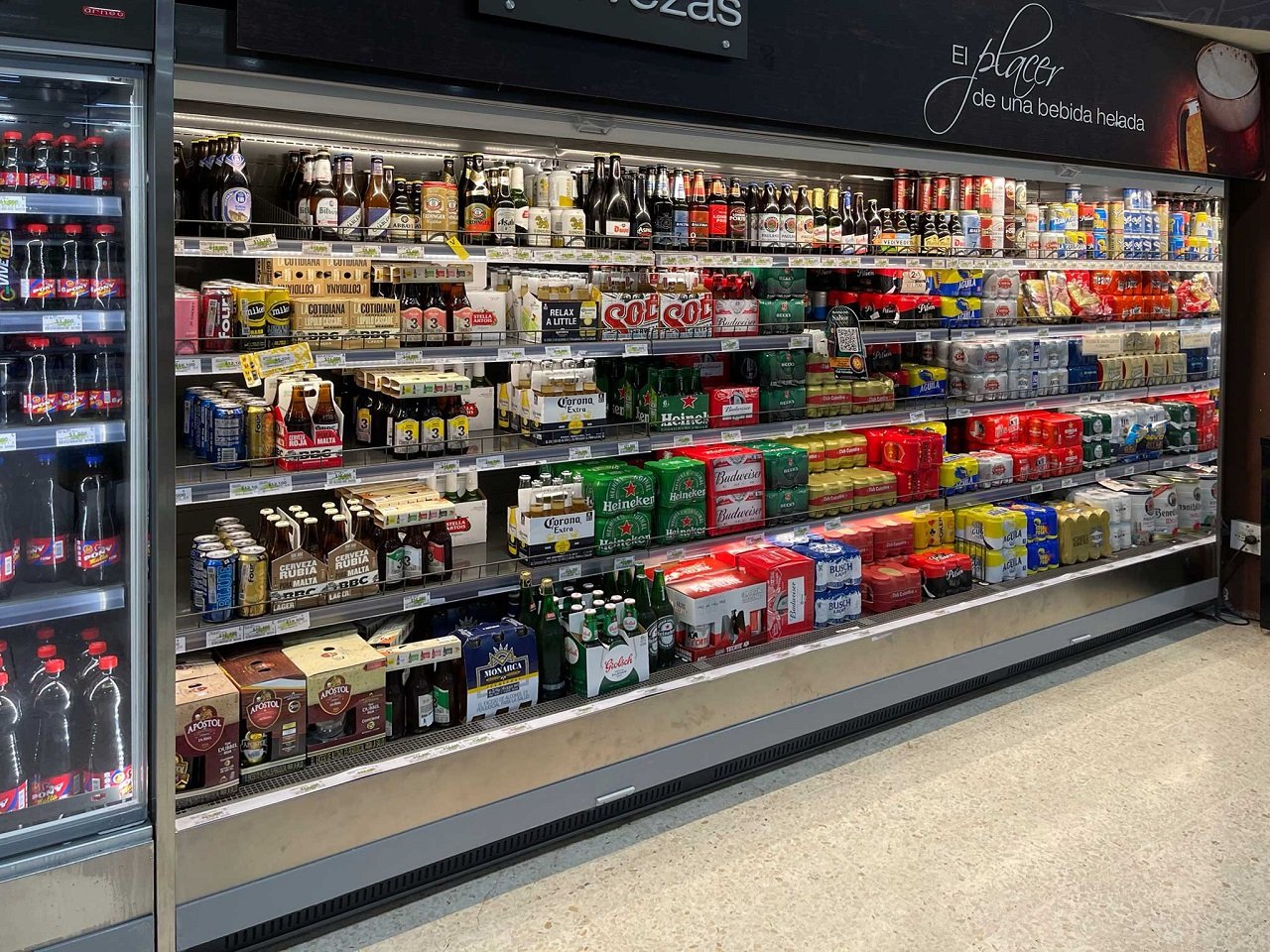Arneg Andina modernisated of the Carulla Sao Paulo supermarket