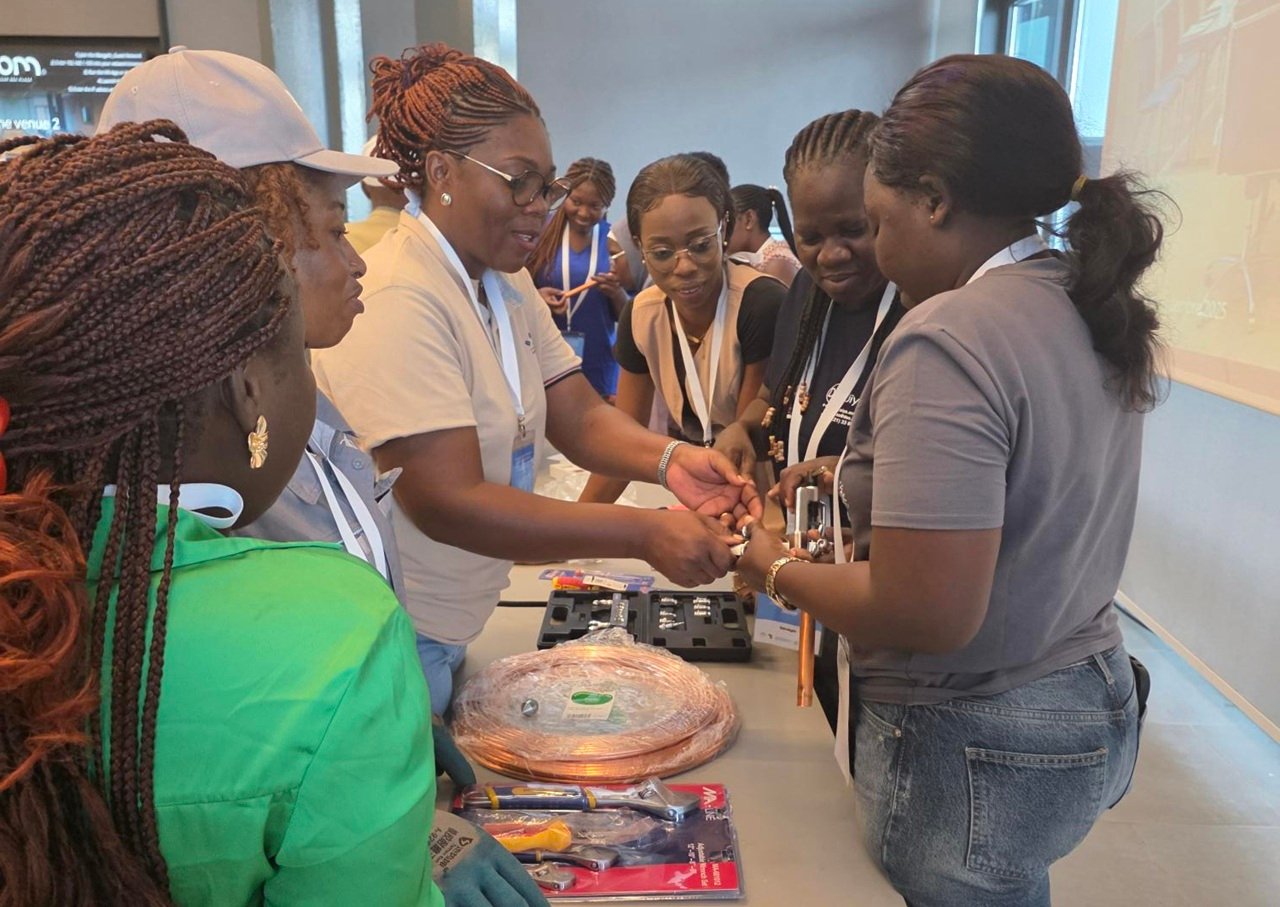 UNEP trains female RAC technicians from 21 African countries in Senegal