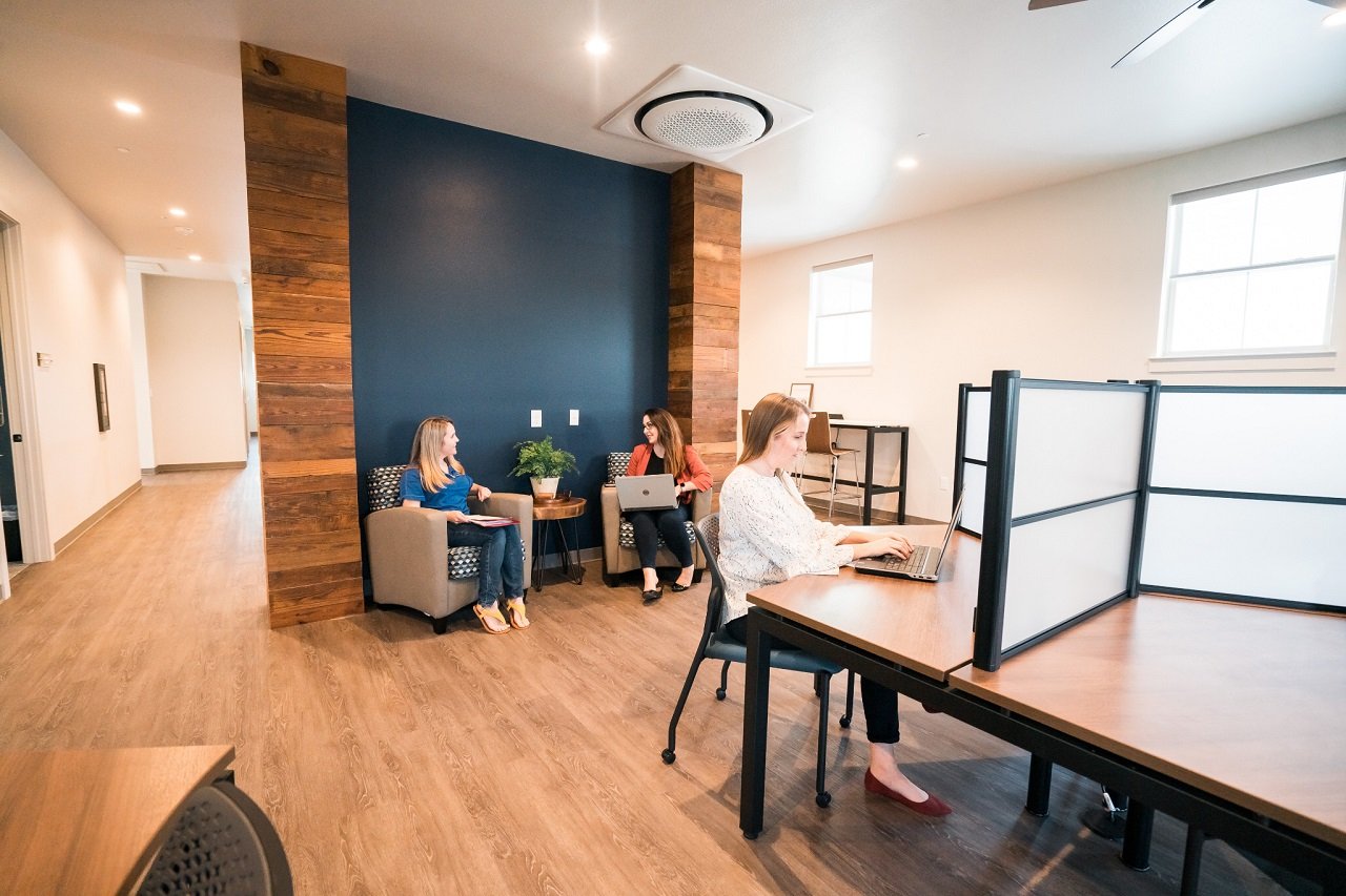 Samsung HVAC contributes $40K of equipment to small business office building
