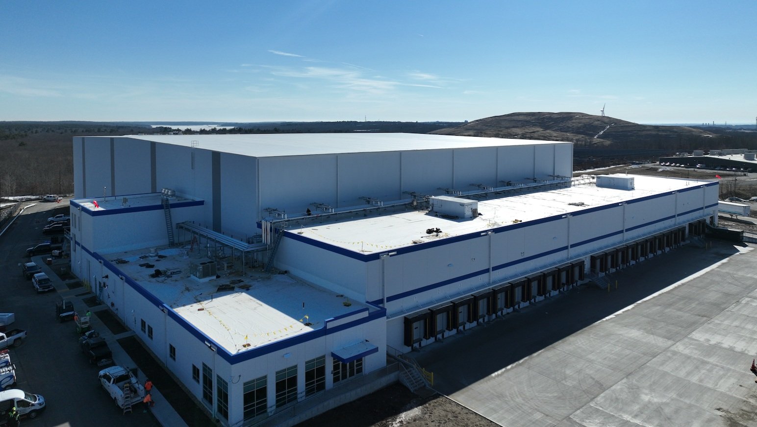 FreezPak opens temperature-controlled facility in Massachusetts