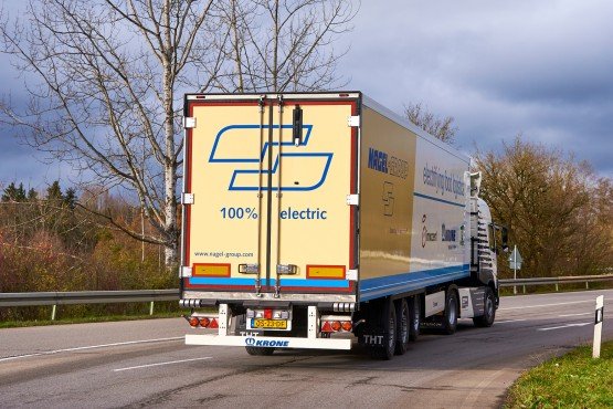 Nagel-Group is testing electric 40-ton truck in refrigerated logistics for the first time