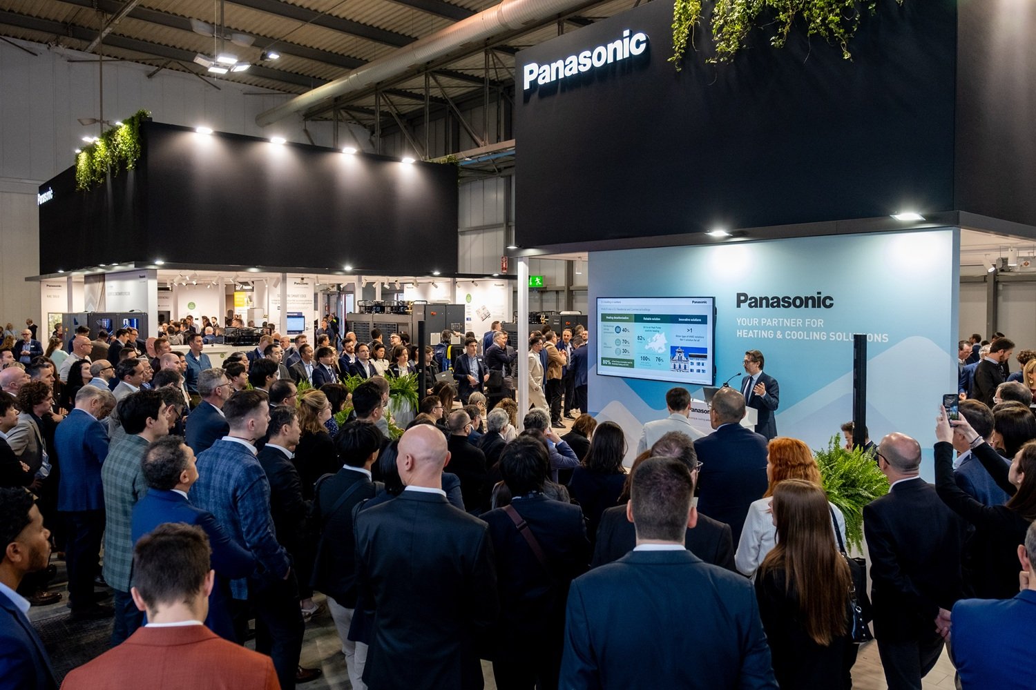 Panasonic tiene una conferenza stampa all’MCE 2026 sulla transizione energetica europea