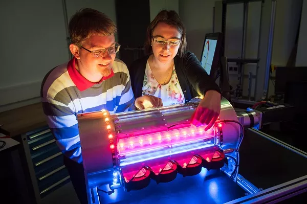 Saarbrücken research team uses artificial muscles to develop an air conditioner for the future