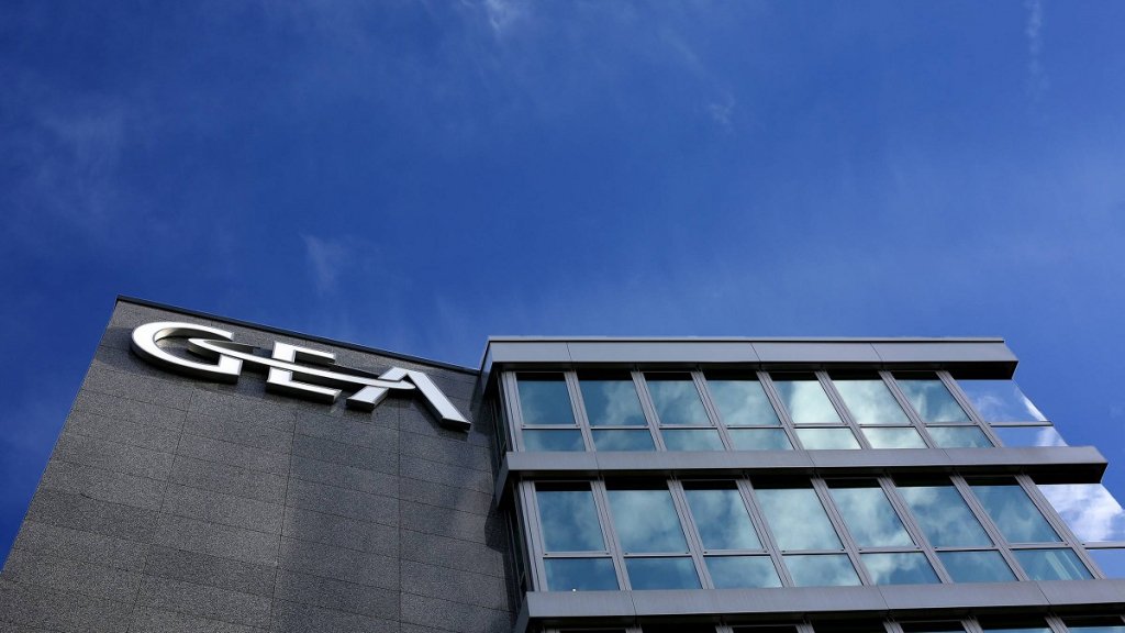GEA closes sale of barn and milk cooling technology businesses