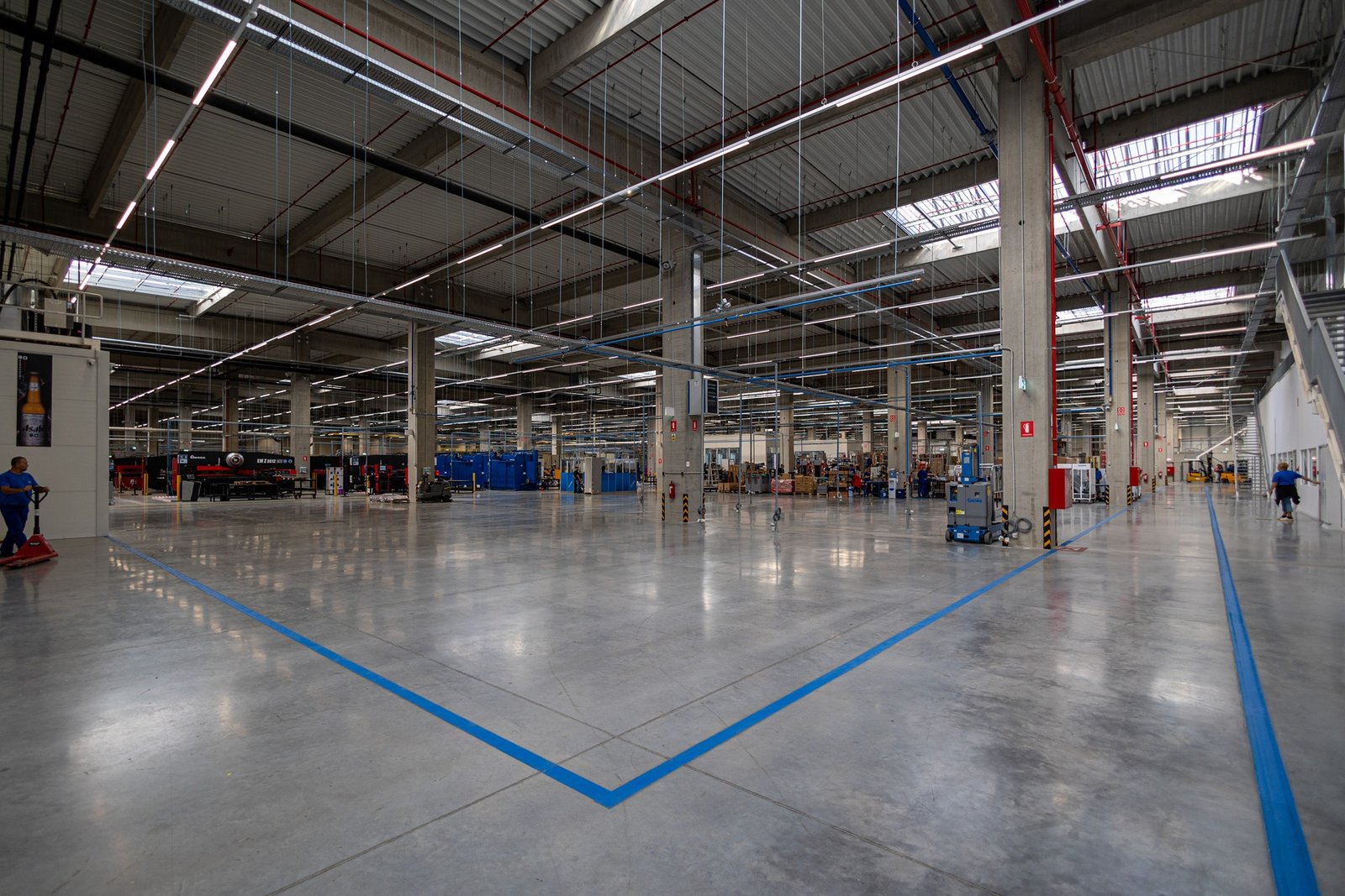 Serge Joris, CEO of Frigoglass: “We’re Evolving from a Manufacturer to a Full Solutions Provider”