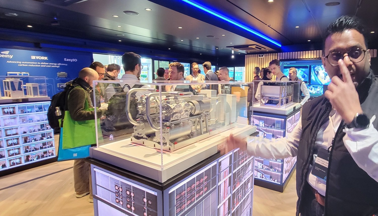 Johnson Controls launches 44-city Innovation Studio tour