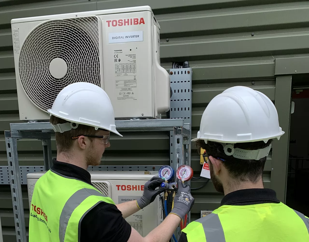 Toshiba Air Conditioning Apprenticeship Programme Celebrates 10 Years