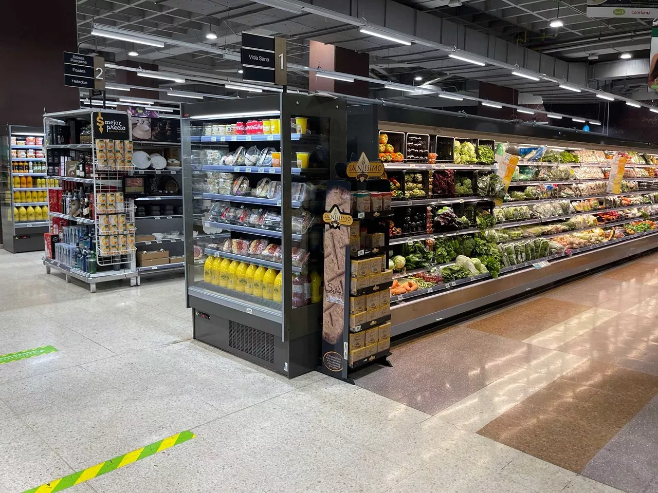 Arneg Andina modernisated of the Carulla Sao Paulo supermarket