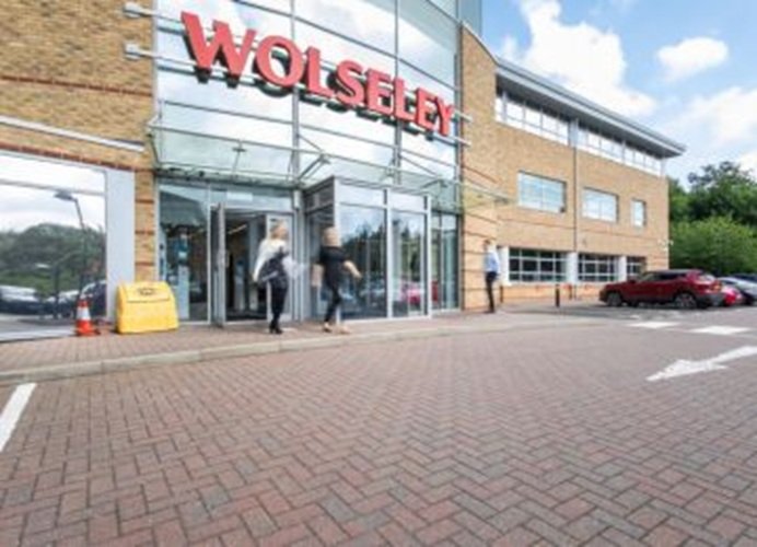 Wolseley partners with Haier to expand UK renewables range and training