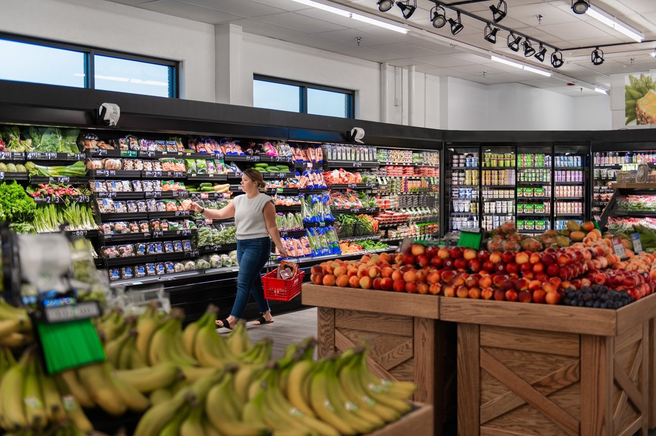 Zero Zone partners with LoweConex to integrate smart refrigeration controls in US