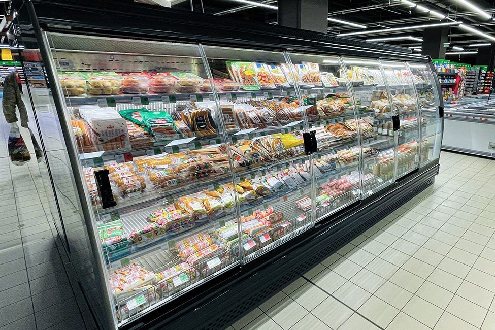 R290 Refrigerated Showcases in Hydroloop Glycol System at Renewed BulMag Store in Bulgaria