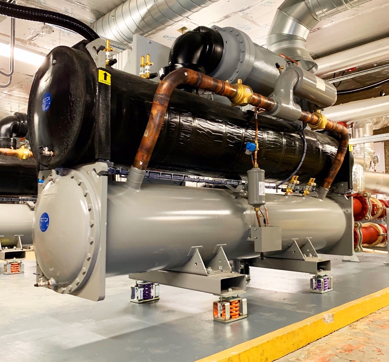 Wiltshire County Council Chooses High Efficiency Carrier Chillers in Air Conditioning Upgrade