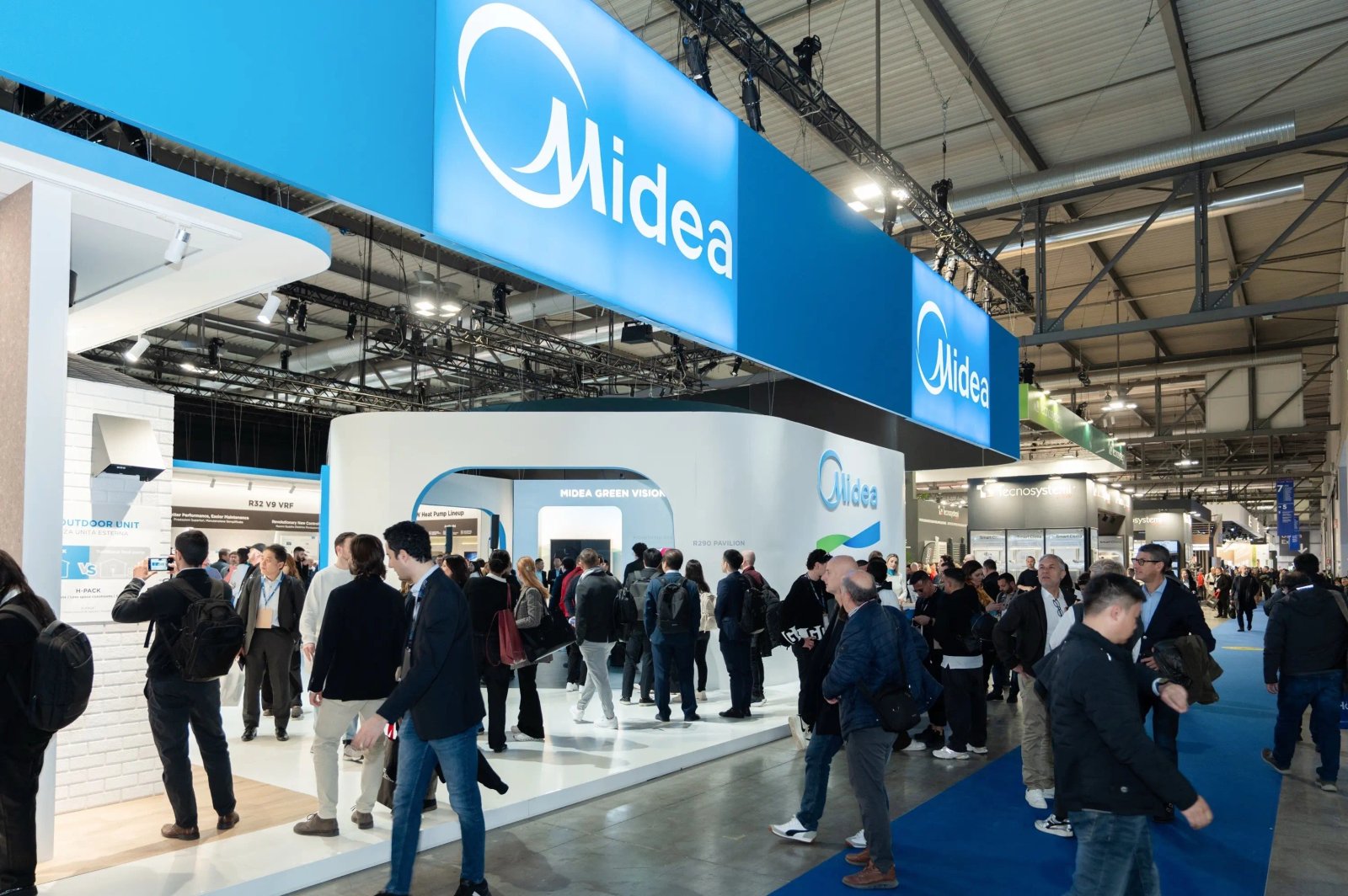 Midea Building Technologies presenta innovazioni VRF e pompe di calore
