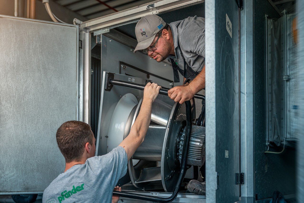 ebm papst replaces fans in AHUs and refrigerating systems