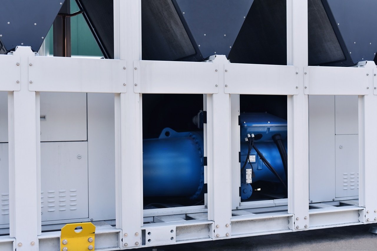 A new chiller with environmentally friendly refrigerant for Frascold’s production facilities