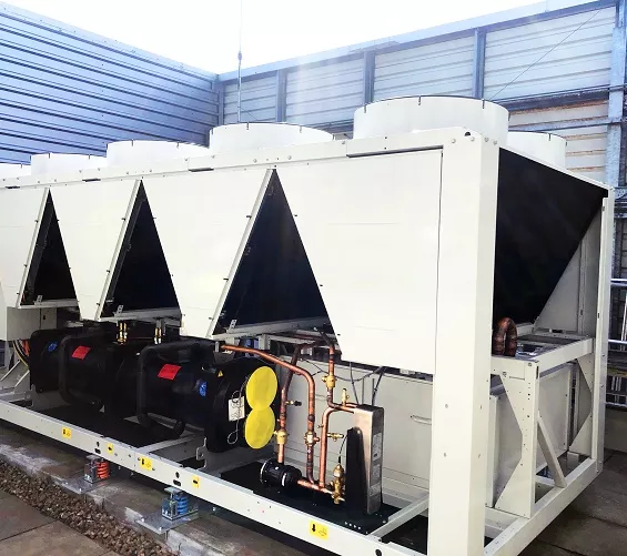 First UK Installation of Carrier’s Ultra-Low GWP HFO Chiller Lands at Gatwick Airport