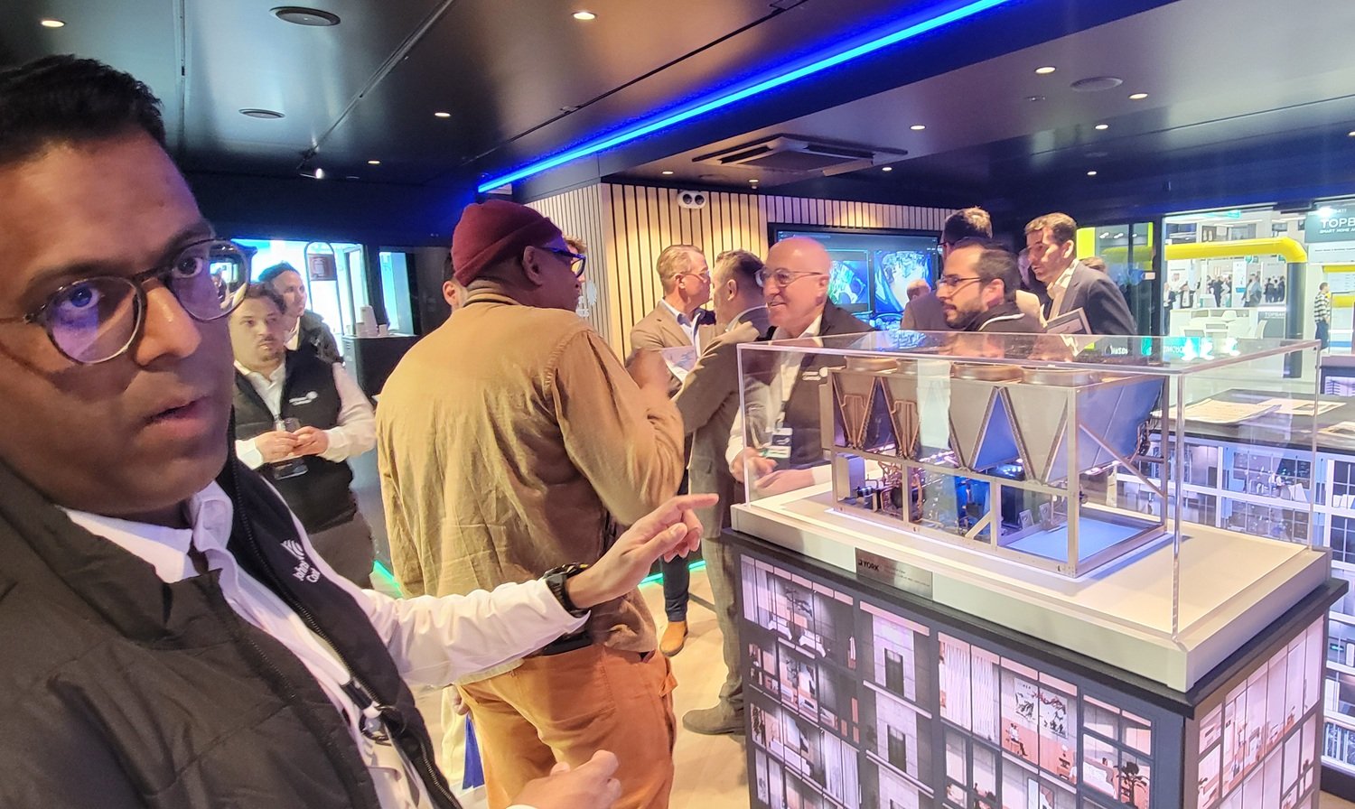 Johnson Controls launches 44-city Innovation Studio tour