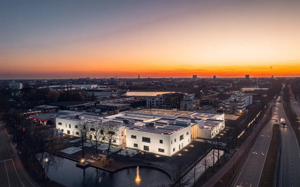 NewCold opens global center and off-grid warehouse in the Netherlands