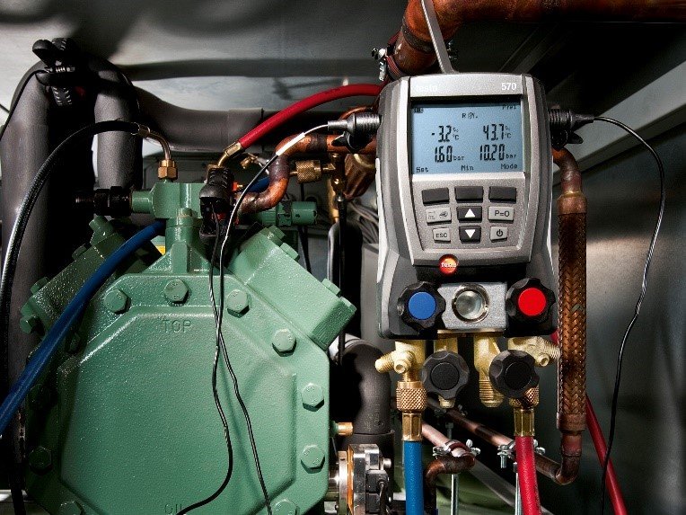 Preparing for the new positioning of R-32 as an alternative refrigerant with testo 550, 557
