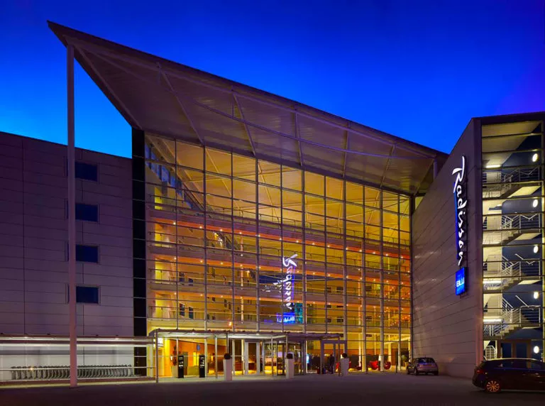Radisson Blu Hotel at London Stansted Airport Gets Top-flight Air Conditioning Upgrade