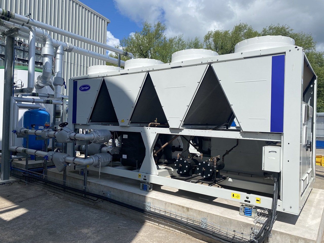 Carrier and Brooktherm Provide Energy-Efficient Cooling and Heating Solution for World’s Largest Vertical Farm