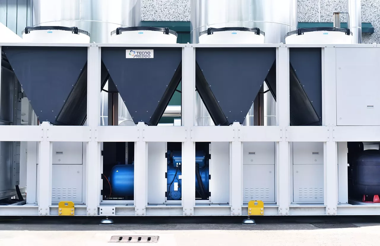 A new chiller with environmentally friendly refrigerant for Frascold’s production facilities