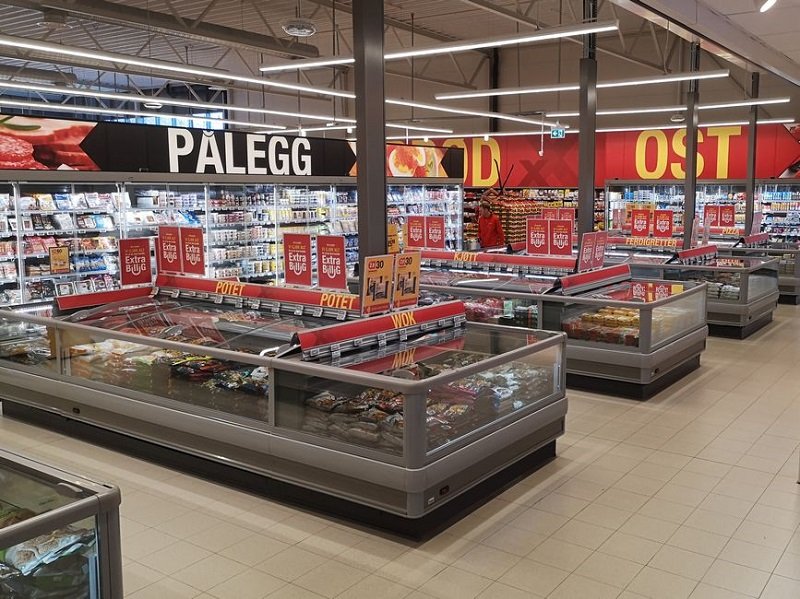 COOP EXTRA opening a few renewed stores recently with refrigeration system at CO₂ refrigerant
