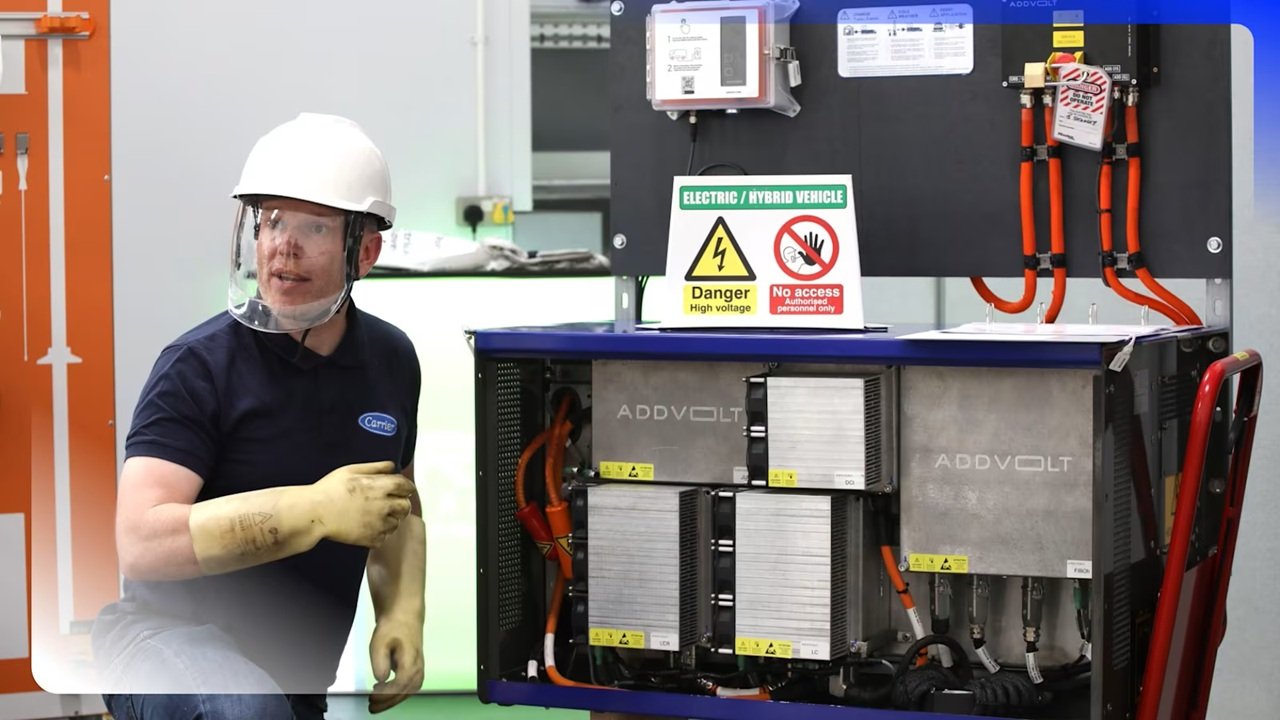 Carrier Transicold launches certified electric refrigeration training in UK