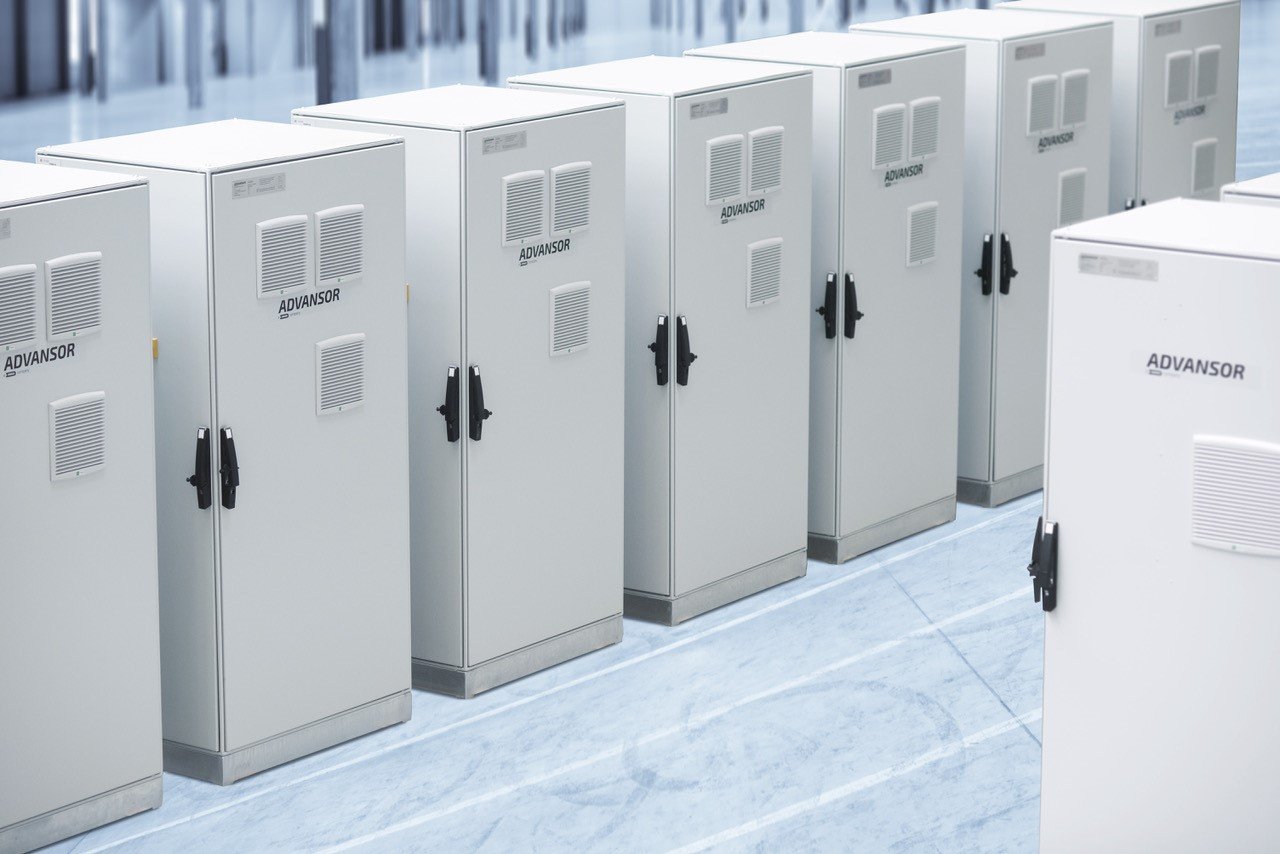 New Advansor ultra-compact CO2 refrigeration unit  