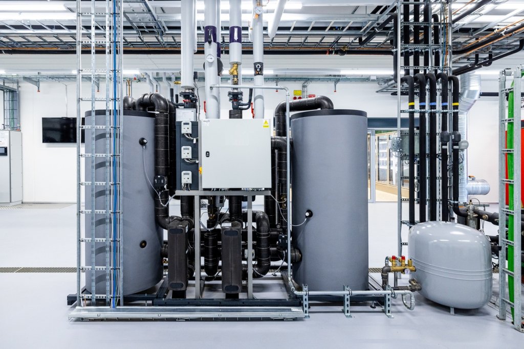 Oltre la refrigerazione: come i sistemi a CO₂ stanno diventando l’hub energetico della moderna distribuzione alimentare