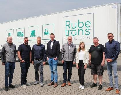 Rubetrans Logistics drives the first 100% fully electric Schmitz Cargobull semi-trailer