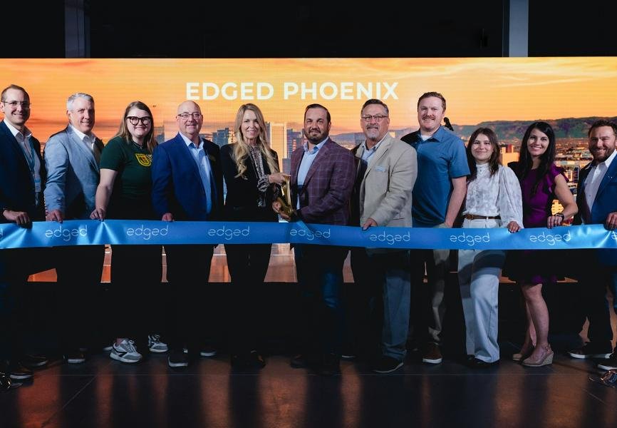 Edged US opens 36 MW Arizona data center with waterless cooling