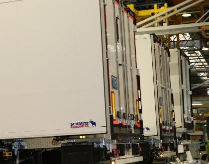 Increased production of refrigerated bodies leads to the creation of new jobs at the Schmitz Cargobull Vreden plant