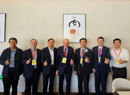 REHVA and CAHVAC sign new MoU