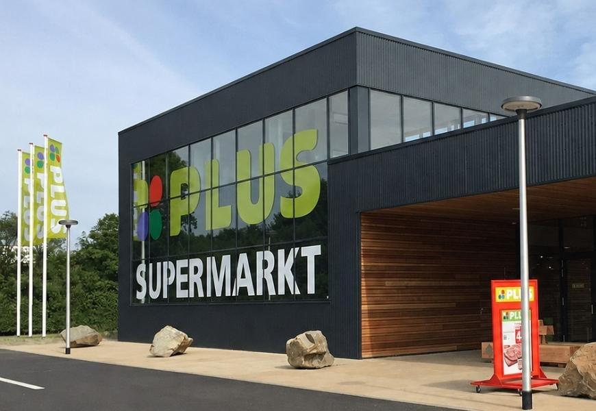 Americold Centralizes Frozen Logistics for PLUS in the Netherlands