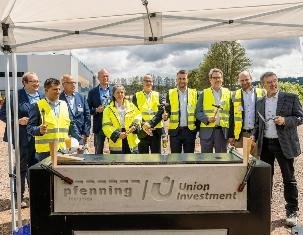 pfenning logistics and Nestlé Germany celebrate the laying of the foundation stone in Mecklar